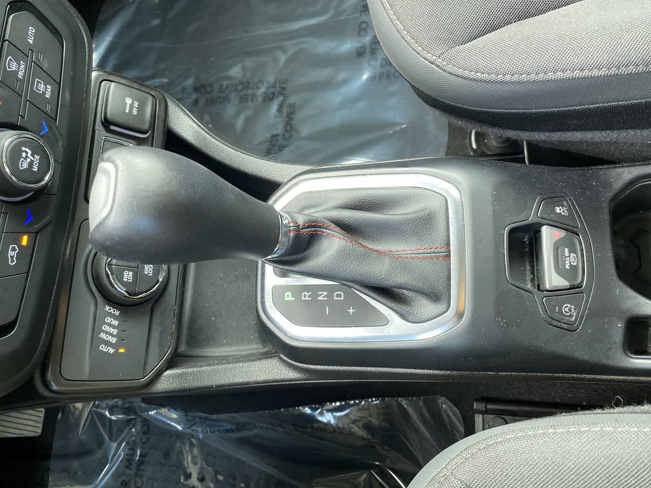 Thumbnail: 2023 Jeep Renegade - 20