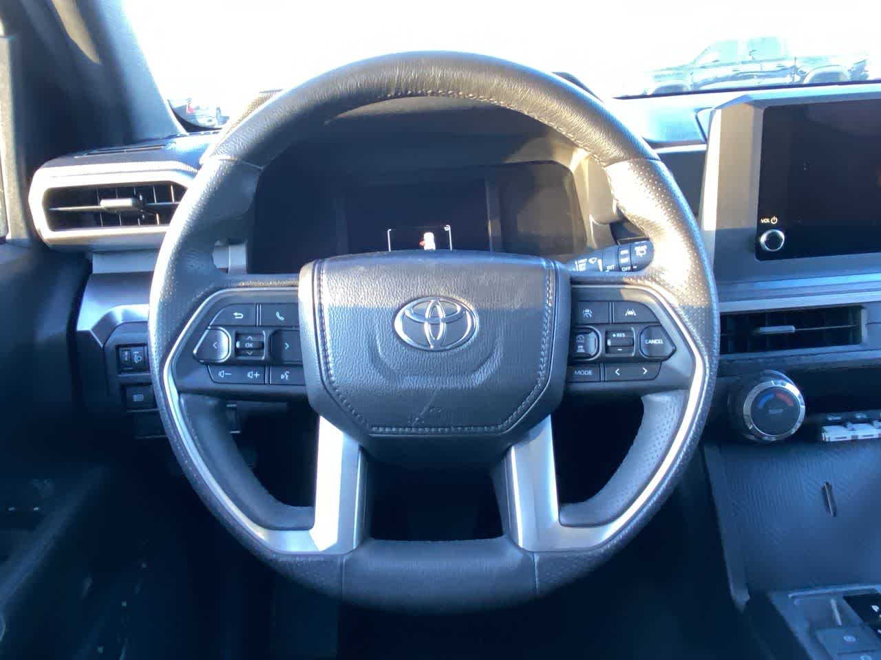 Thumbnail: 2025 Toyota 4Runner - 14