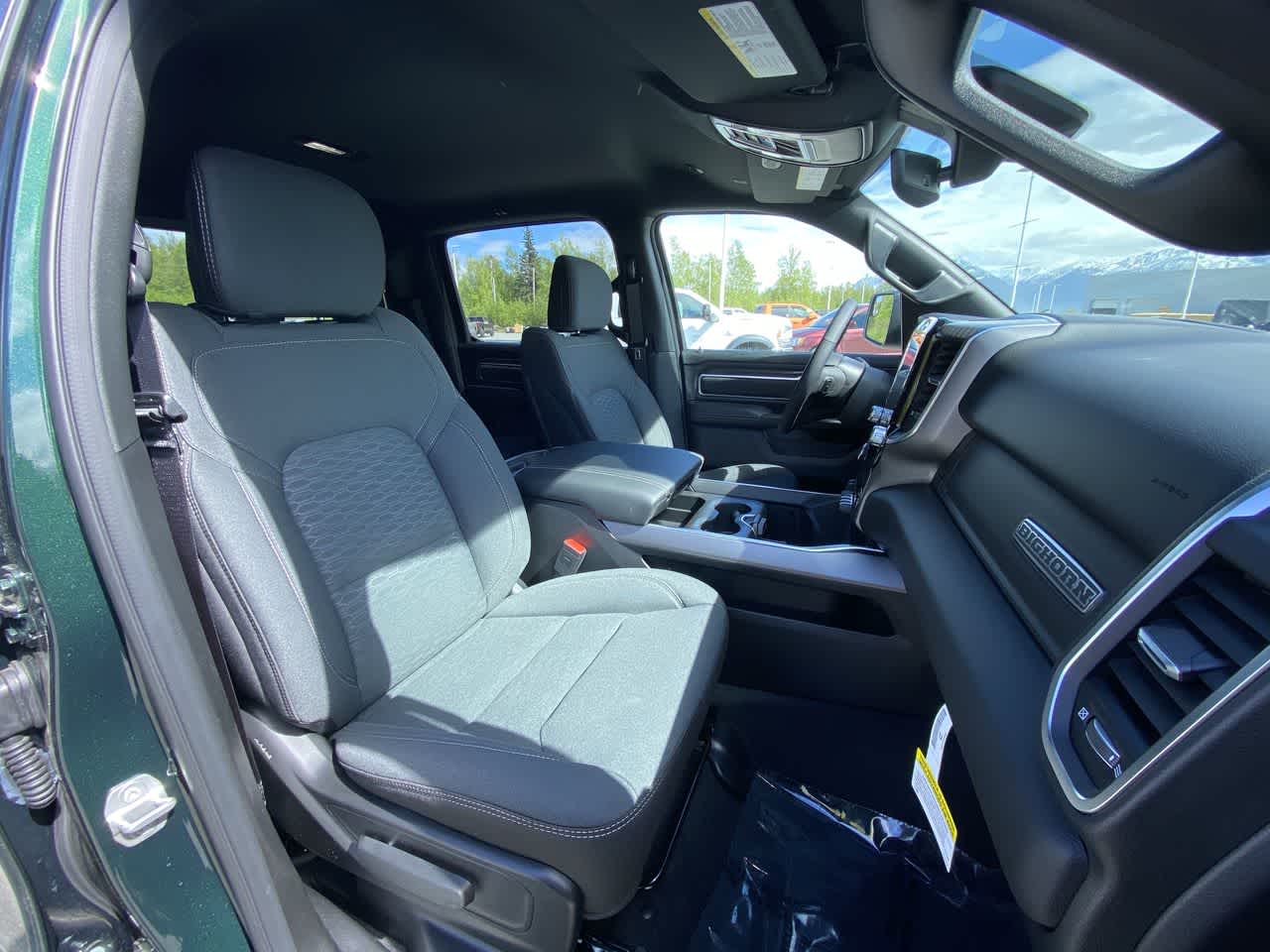 Thumbnail: 2026 RAM 1500 - 26