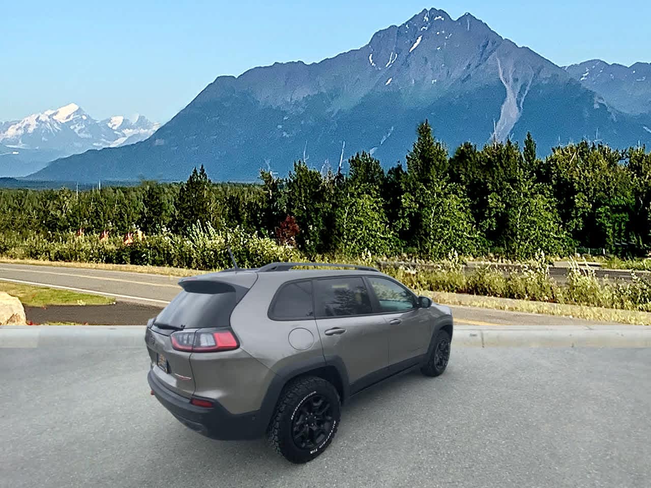 Thumbnail: 2020 Jeep Cherokee - 5