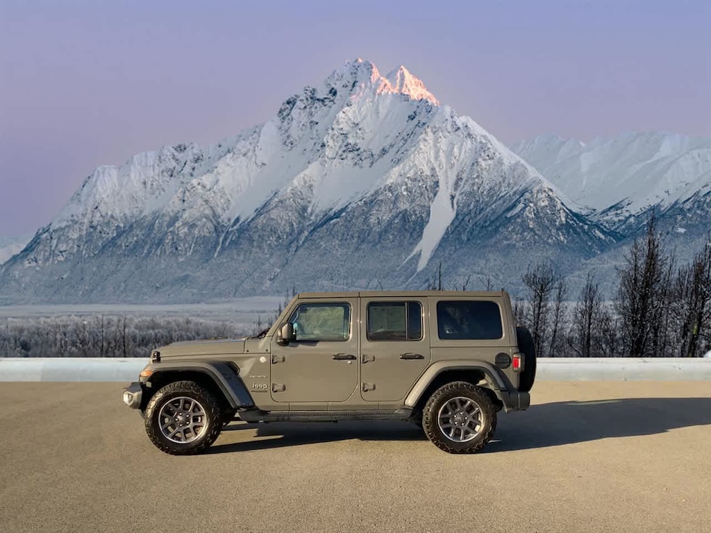 Used 2020 Jeep Wrangler Unlimited Sahara SUV