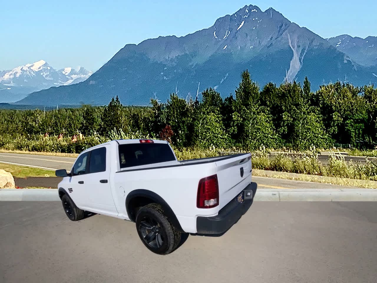 Thumbnail: 2024 RAM 1500 Classic - 3