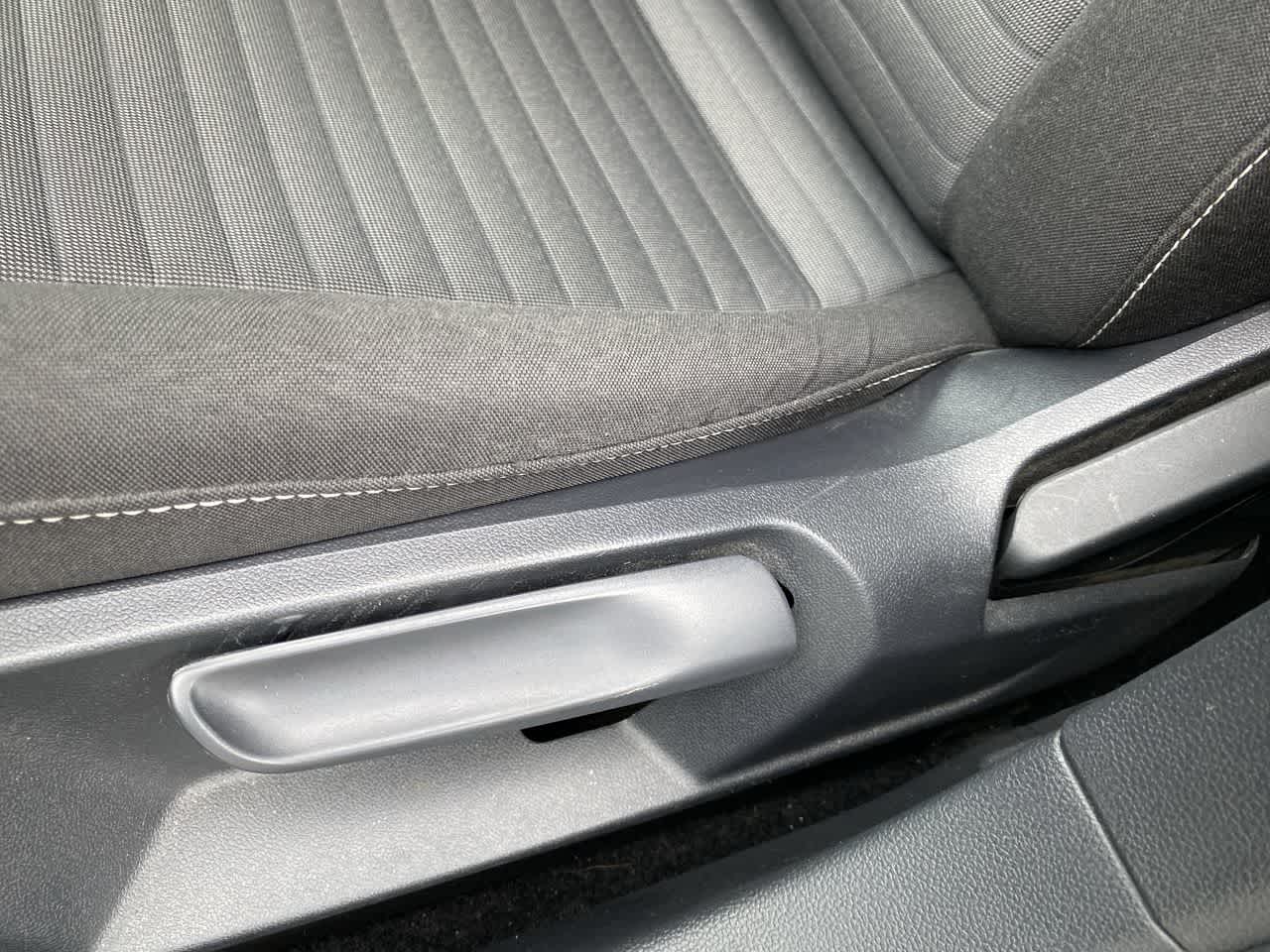 Thumbnail: 2024 Volkswagen Jetta - 12