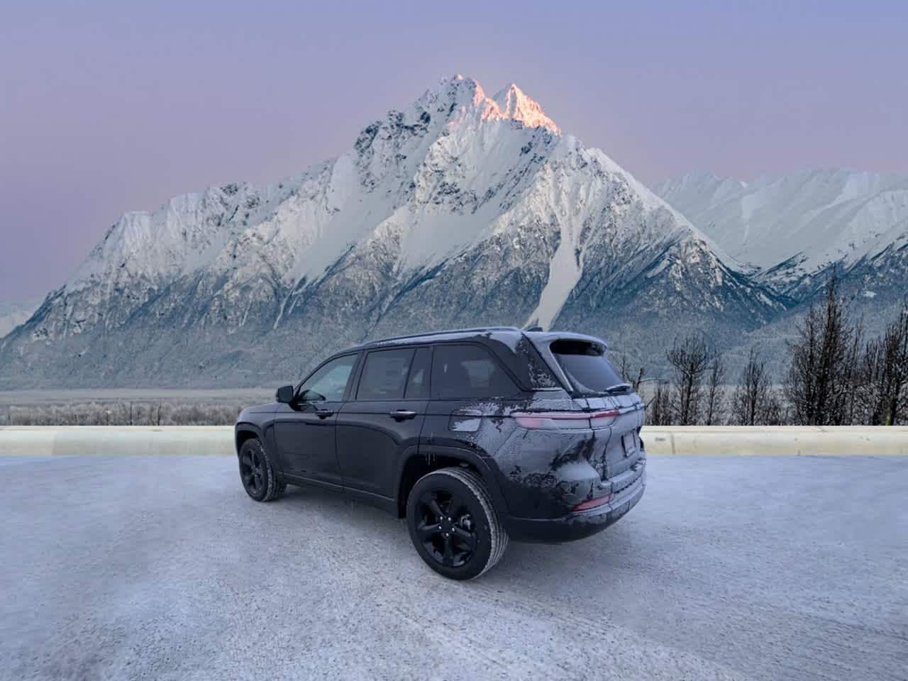 Thumbnail: 2025 Jeep Grand Cherokee - 3