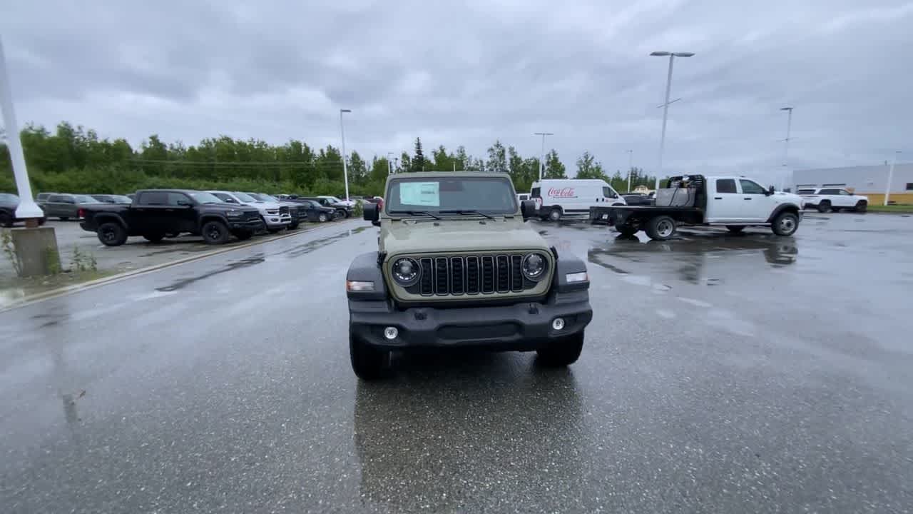 Thumbnail: 2026 Jeep Wrangler - 8