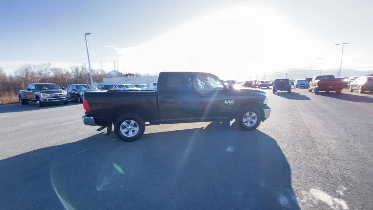 Thumbnail: 2022 RAM 1500 Classic - 15