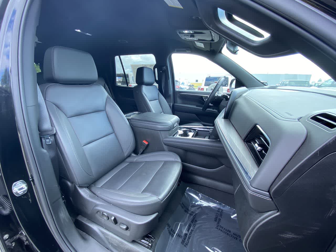 Thumbnail: 2025 Chevrolet Tahoe - 26