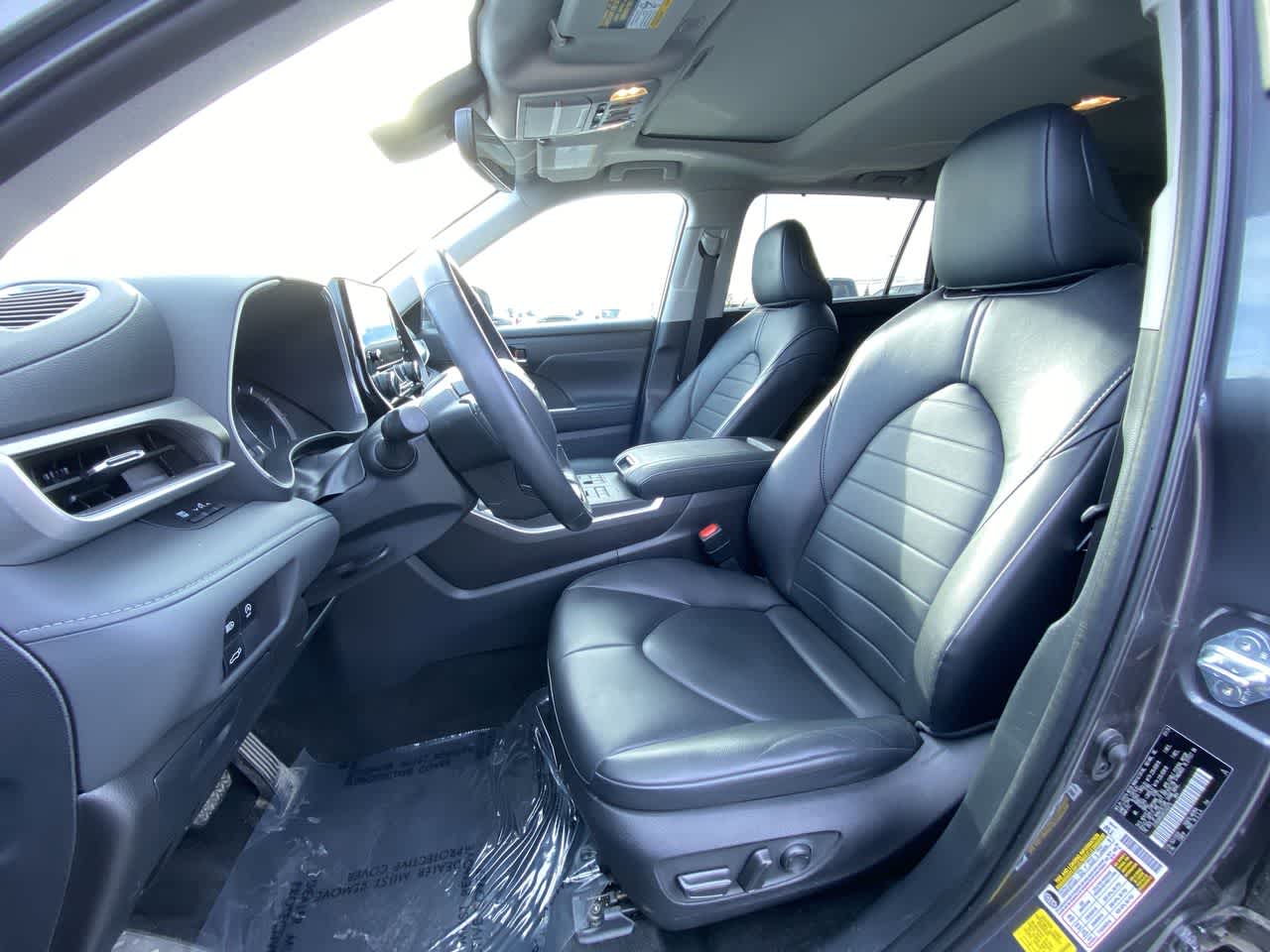 Thumbnail: 2024 Toyota Highlander - 17