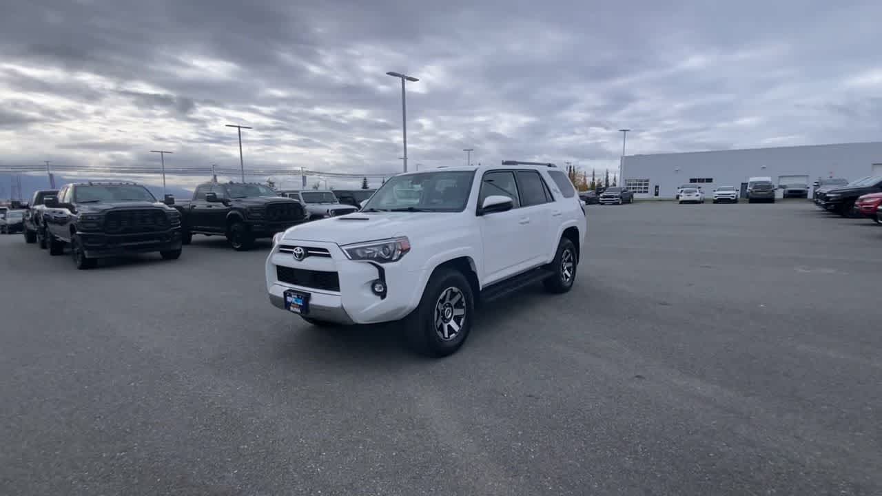Thumbnail: 2024 Toyota 4Runner - 9