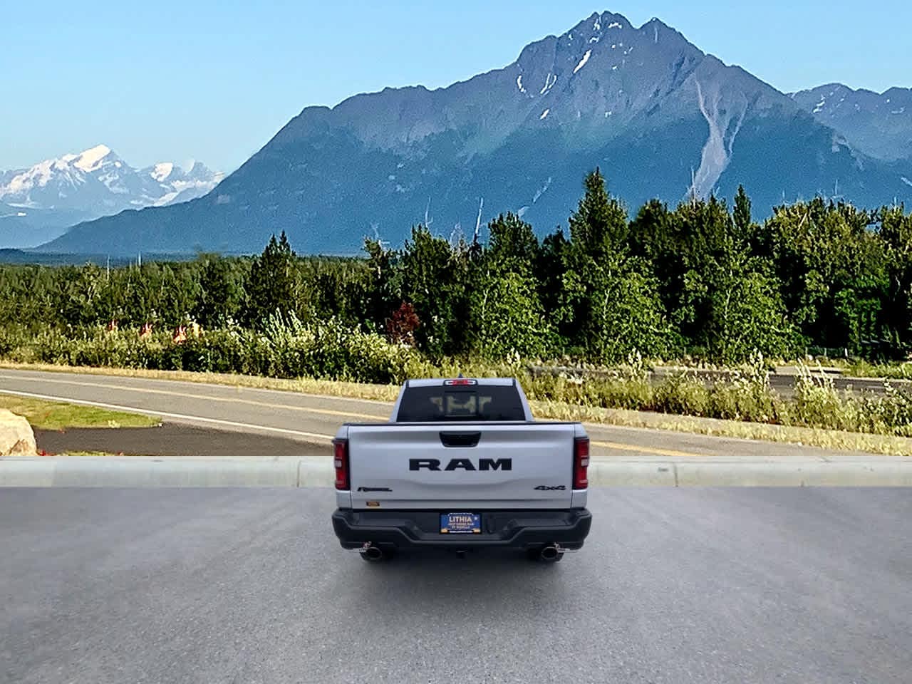 Thumbnail: 2026 RAM 1500 - 4