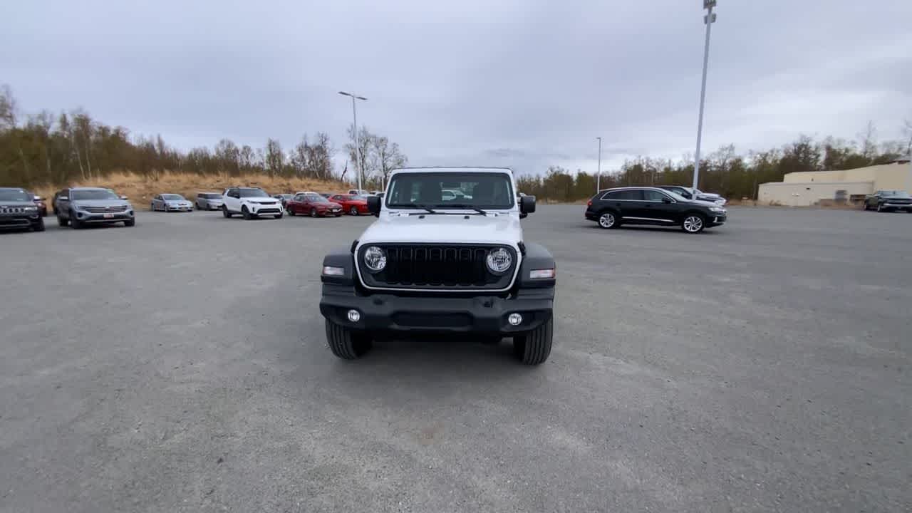 Thumbnail: 2025 Jeep Wrangler - 12