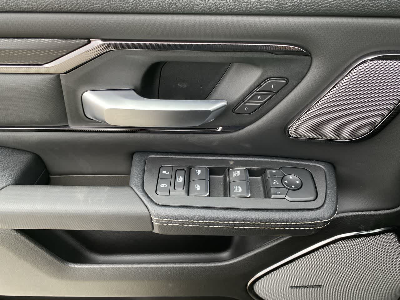 Thumbnail: 2026 RAM 1500 - 19