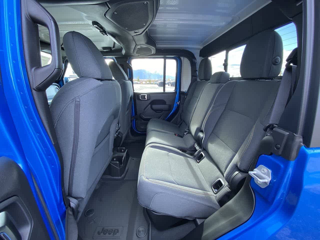 Thumbnail: 2025 Jeep Gladiator - 30