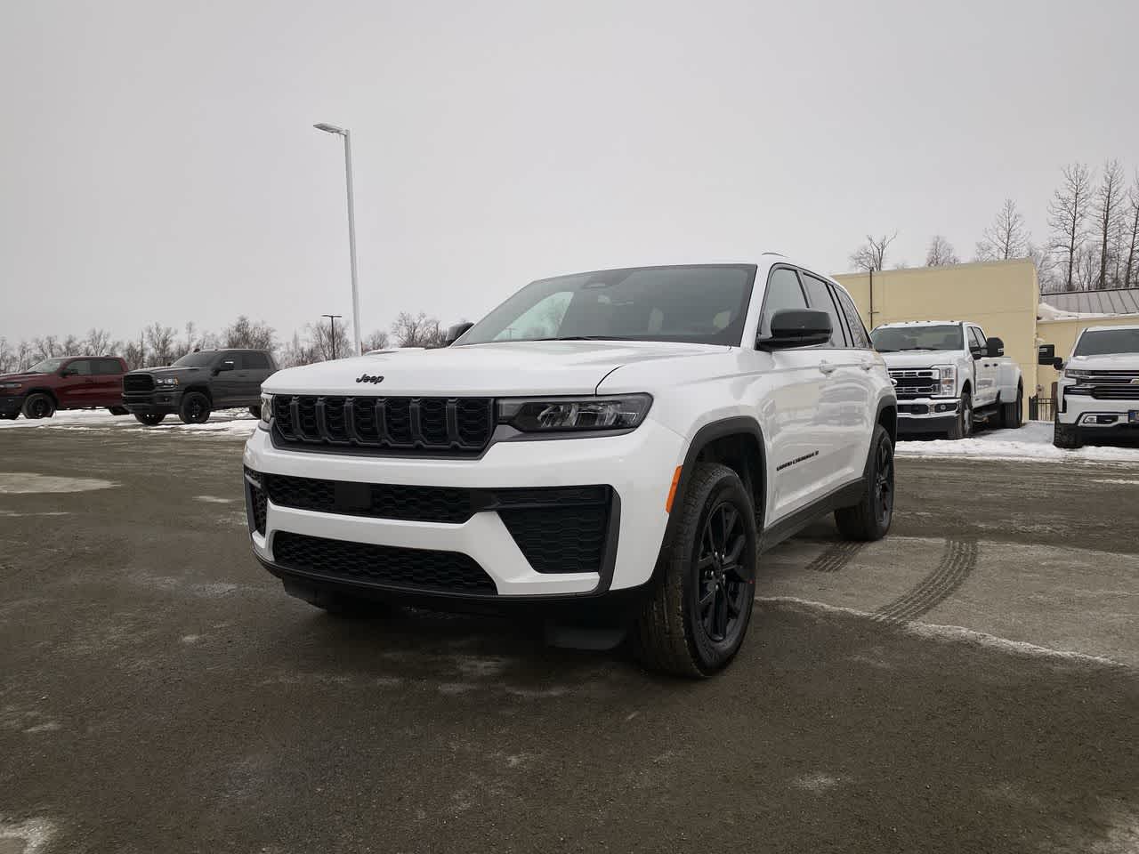 Thumbnail: 2026 Jeep Grand Cherokee - 2