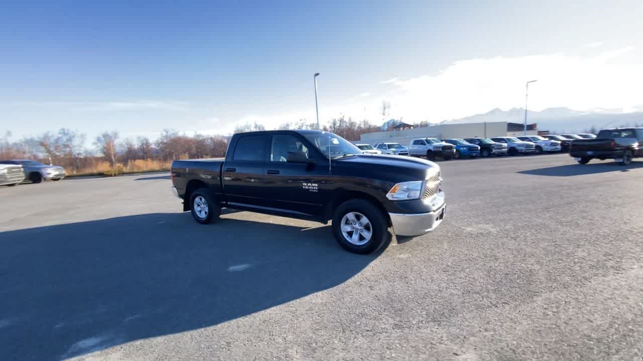 Thumbnail: 2022 RAM 1500 Classic - 10