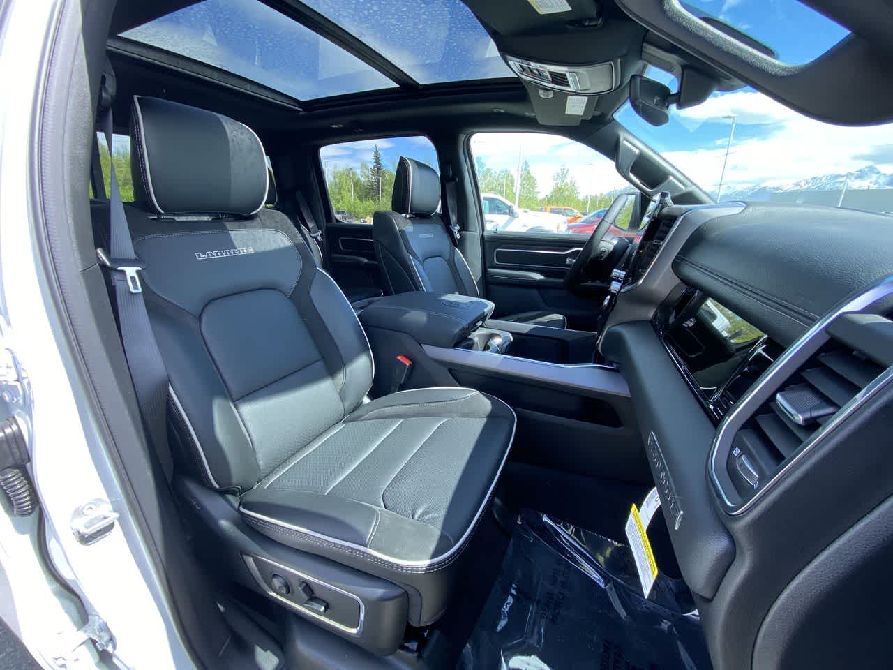 Thumbnail: 2026 RAM 1500 - 26