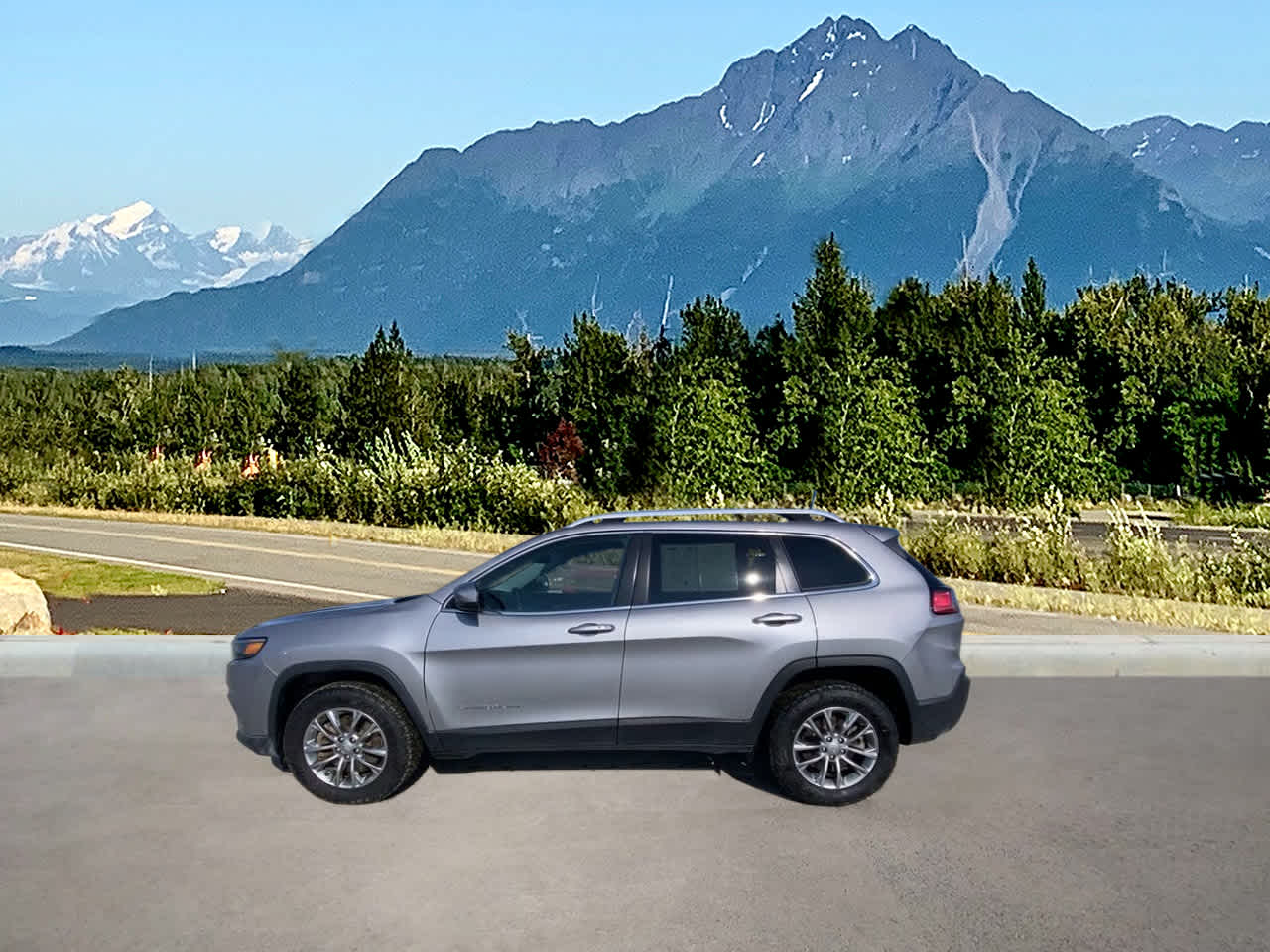 Used 2021 Jeep Cherokee Latitude Lux with VIN 1C4PJMMXXMD182251 for sale in Wasilla, AK