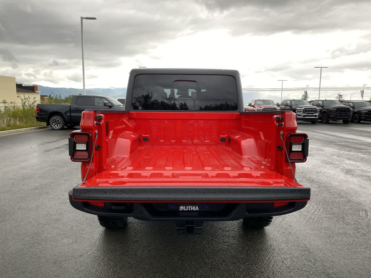 Thumbnail: 2025 Jeep Gladiator - 29