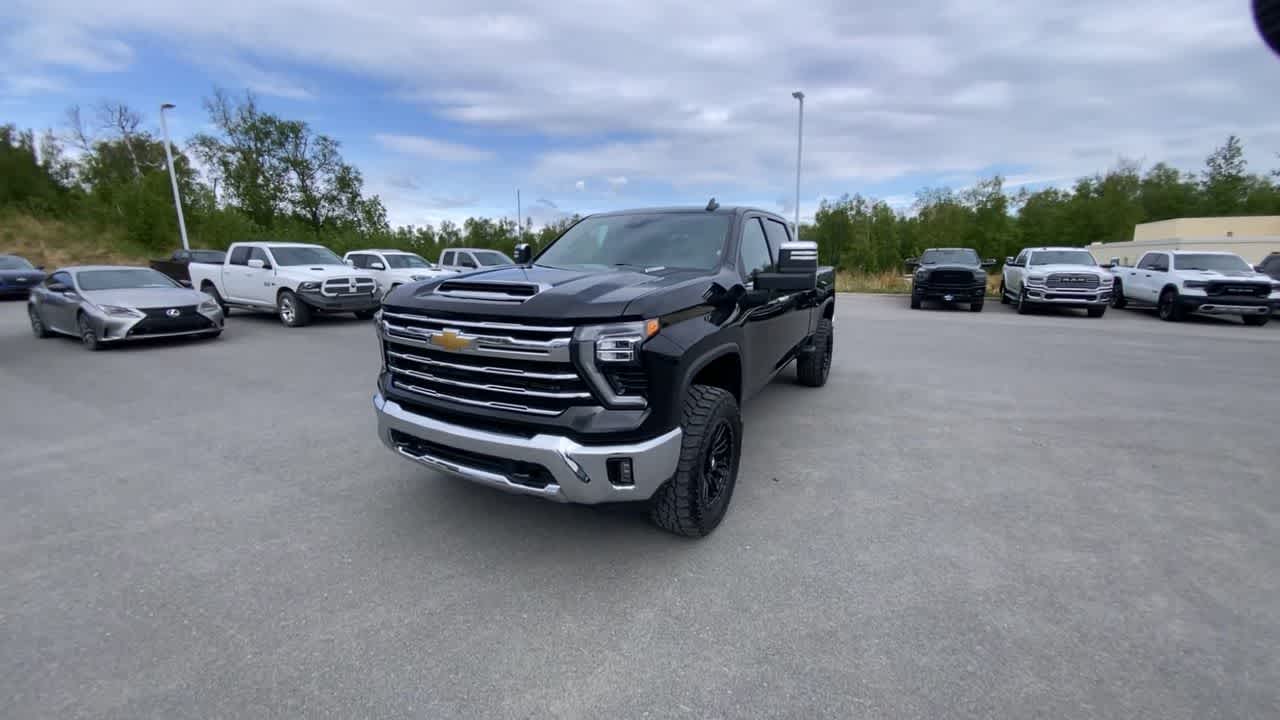 Thumbnail: 2024 Chevrolet Silverado 2500 - 12