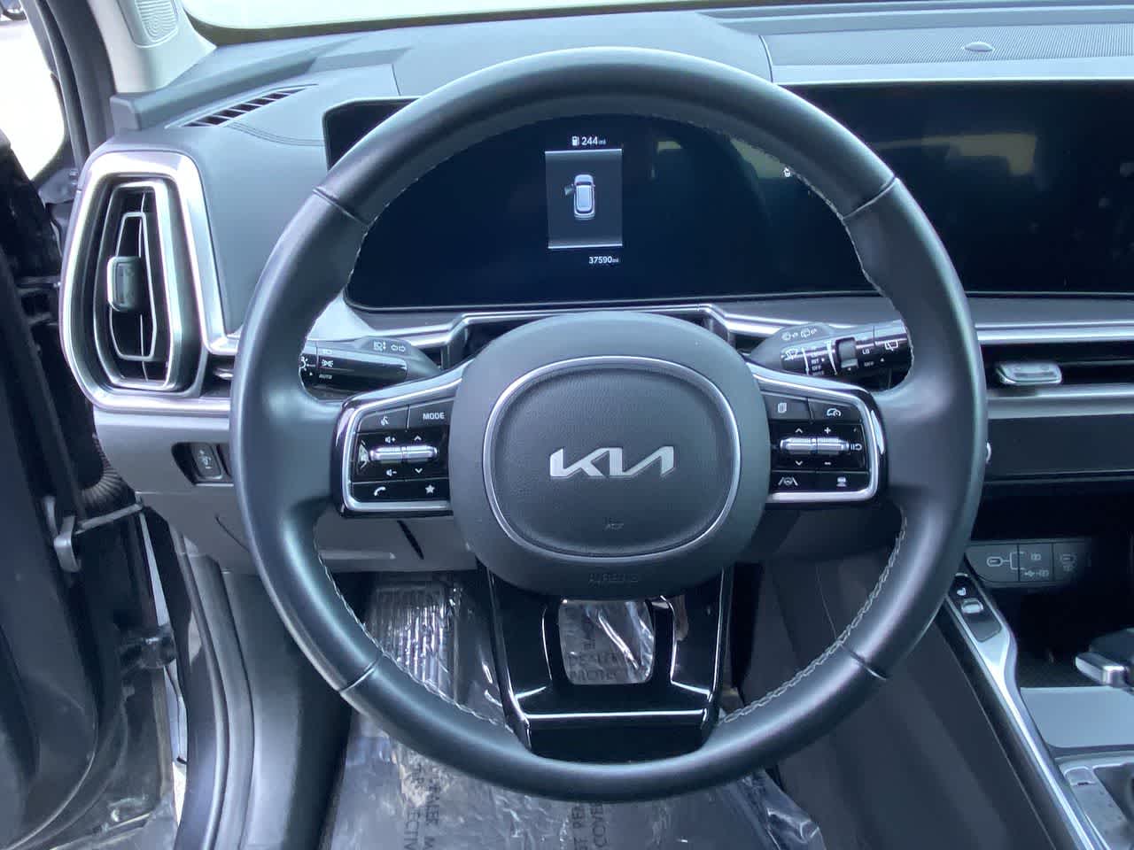 Thumbnail: 2024 Kia Sorento - 14