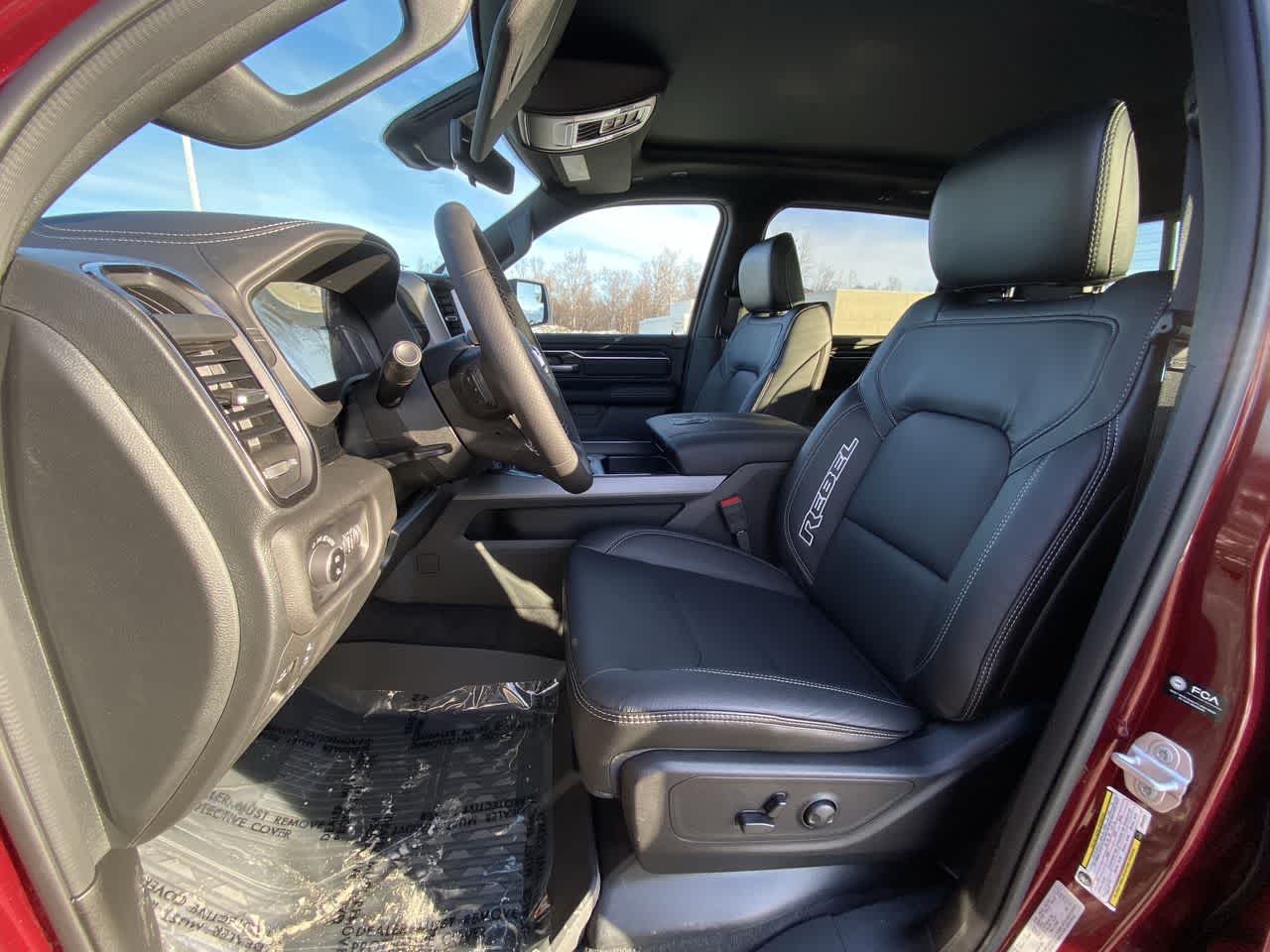 Thumbnail: 2025 RAM 1500 - 17