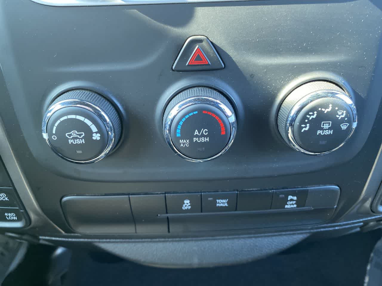 Thumbnail: 2024 RAM 1500 Classic - 19