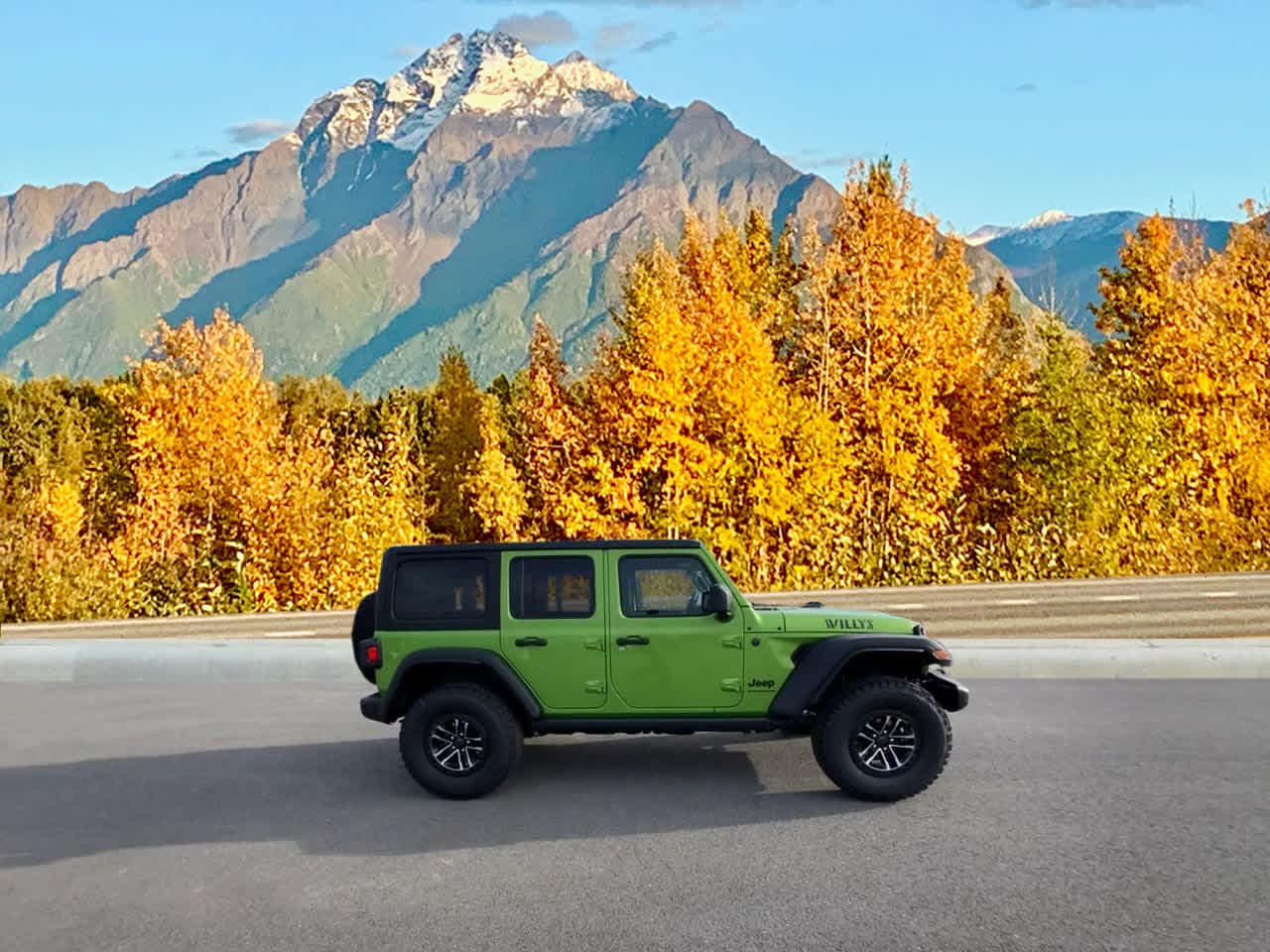 Thumbnail: 2025 Jeep Wrangler - 6