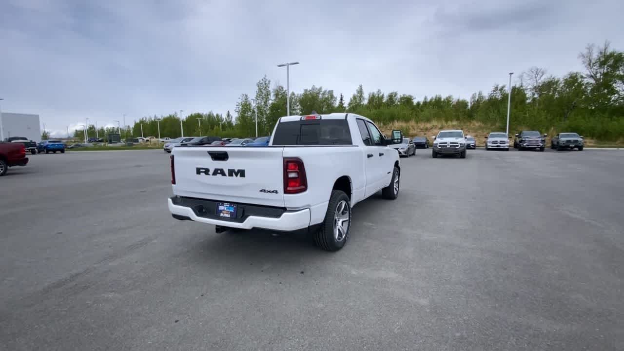 Thumbnail: 2025 RAM 1500 - 13