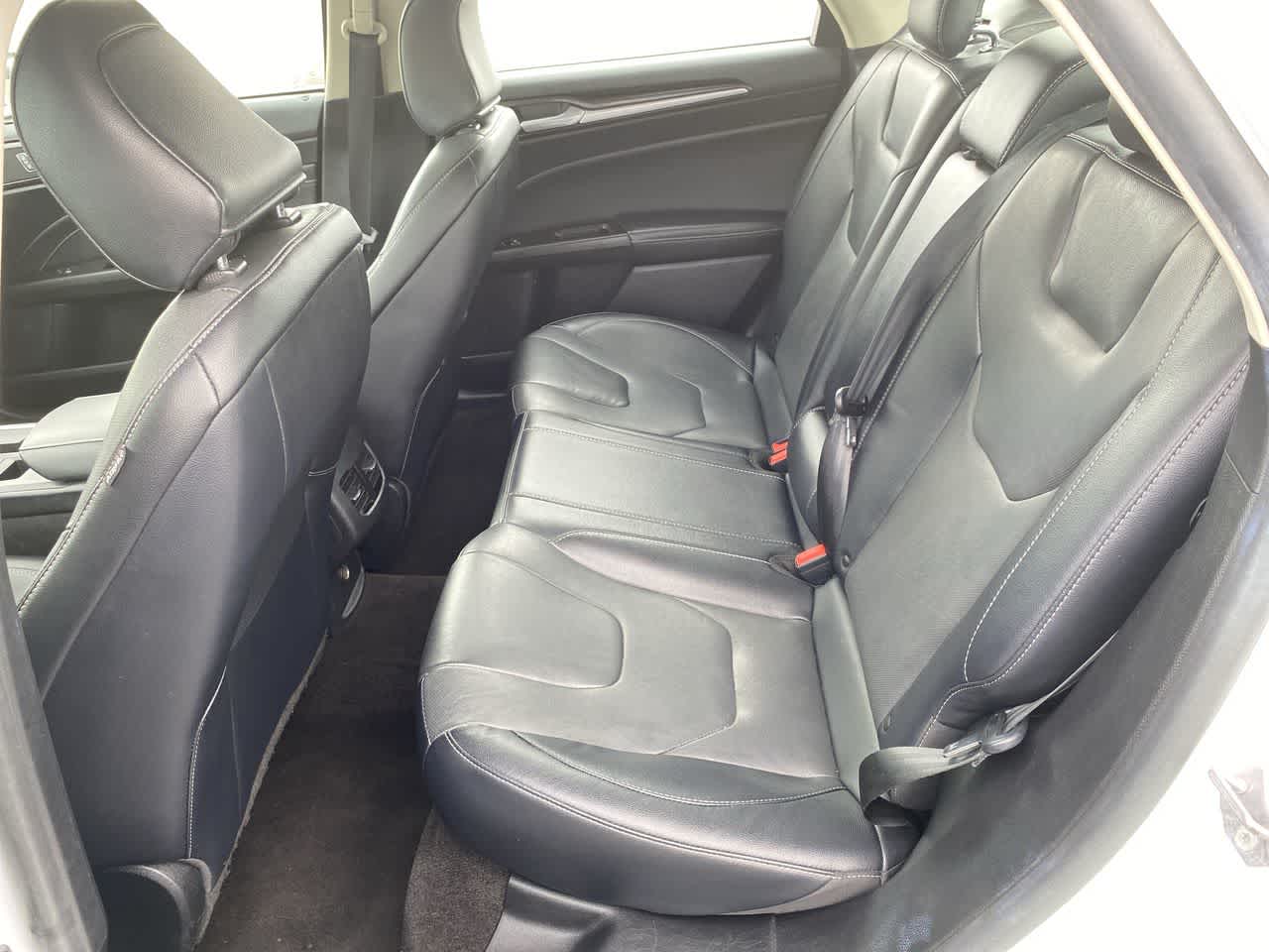 Thumbnail: 2020 Ford Fusion - 23