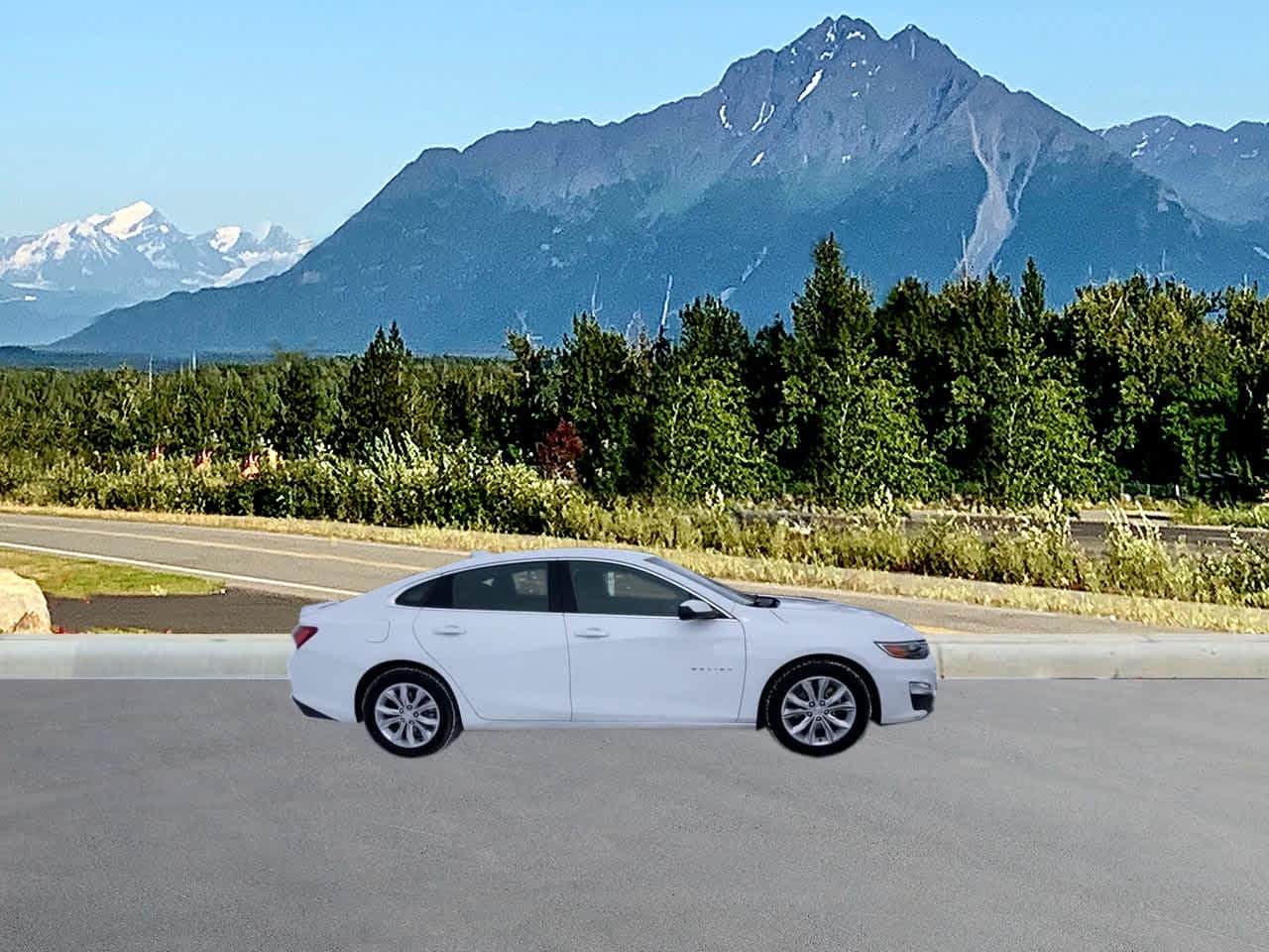 Thumbnail: 2022 Chevrolet Malibu - 8
