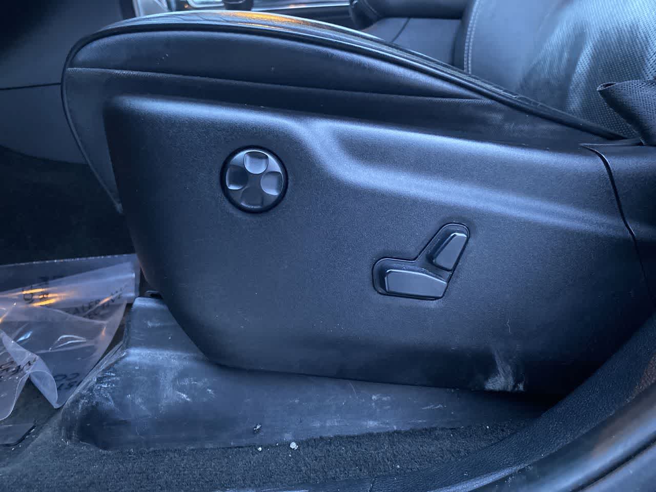 Thumbnail: 2015 Jeep Grand Cherokee - 12