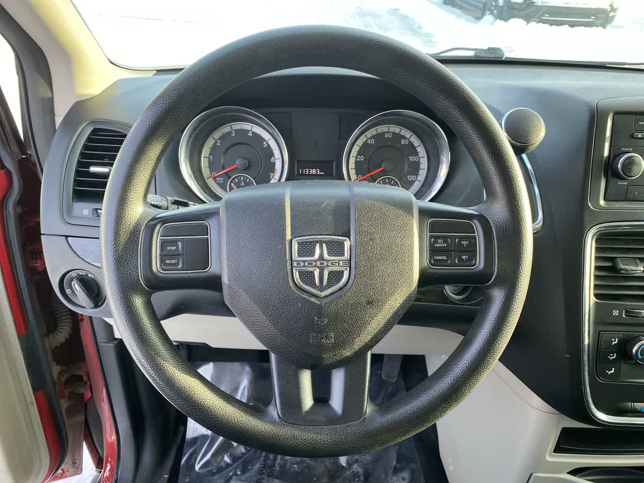 Thumbnail: 2015 Dodge Grand Caravan - 14