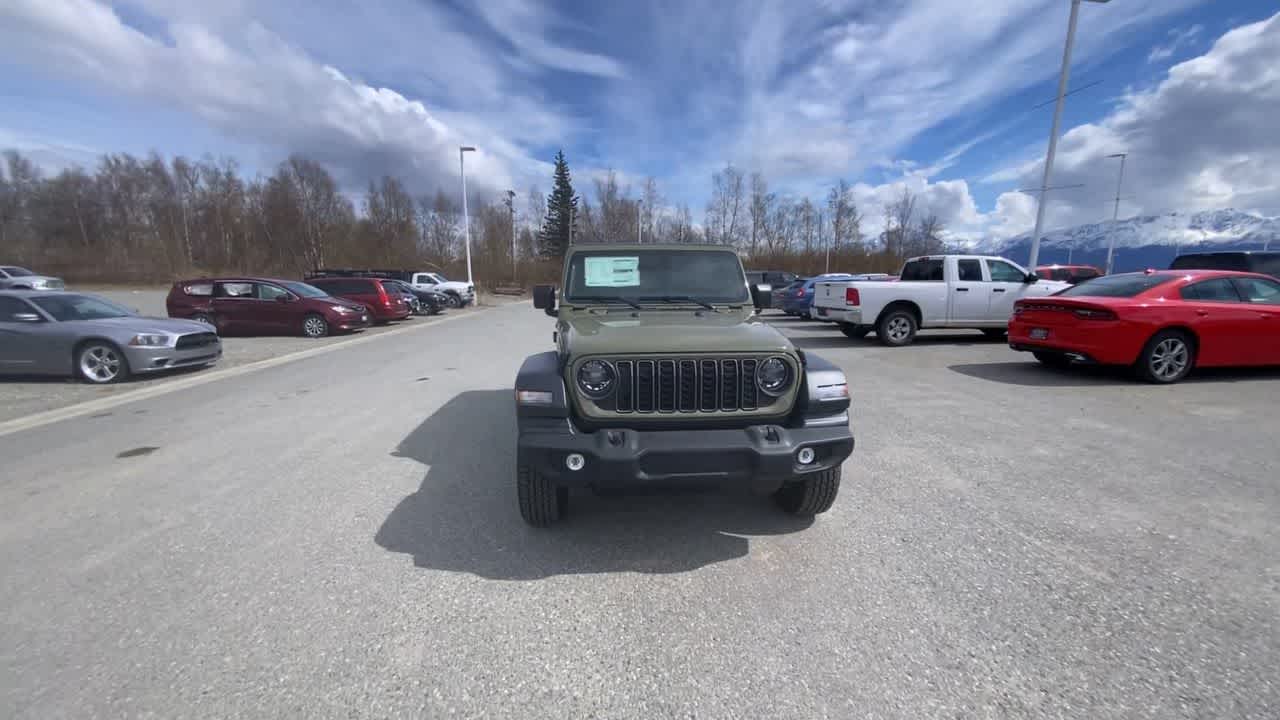 Thumbnail: 2026 Jeep Gladiator - 8