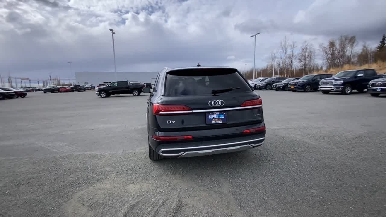 Thumbnail: 2023 Audi Q7 - 11
