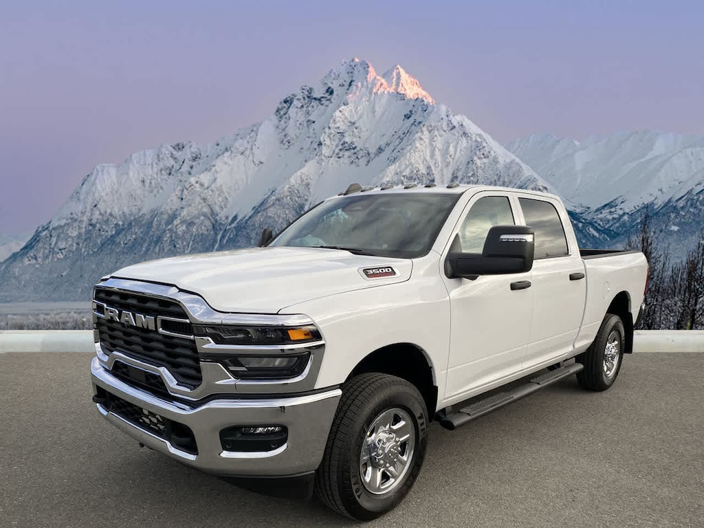 New 2026 Ram 3500 TRADESMAN CREW CAB 4X4 6'4 BOX Pickup