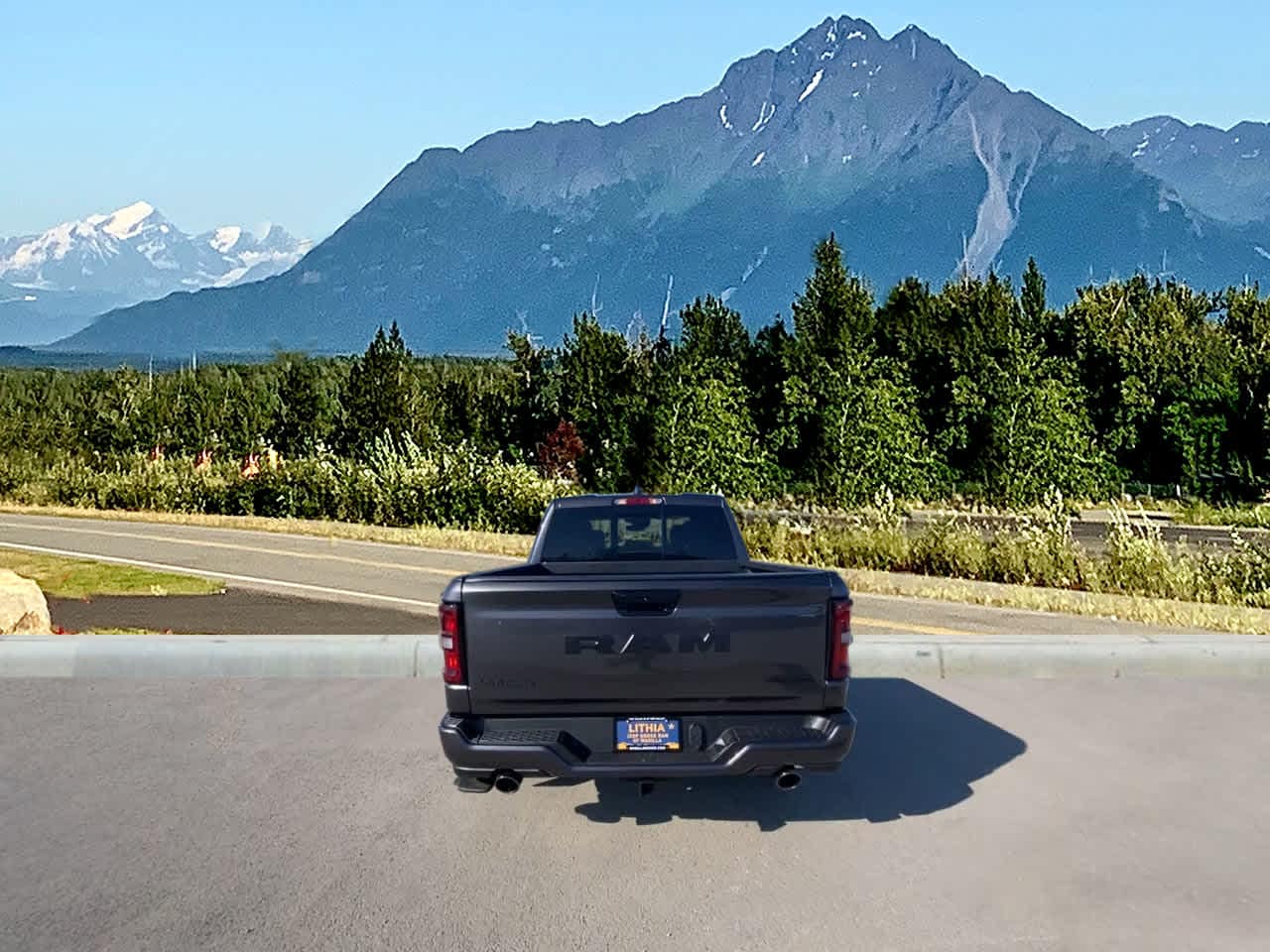 Thumbnail: 2026 RAM 1500 - 4