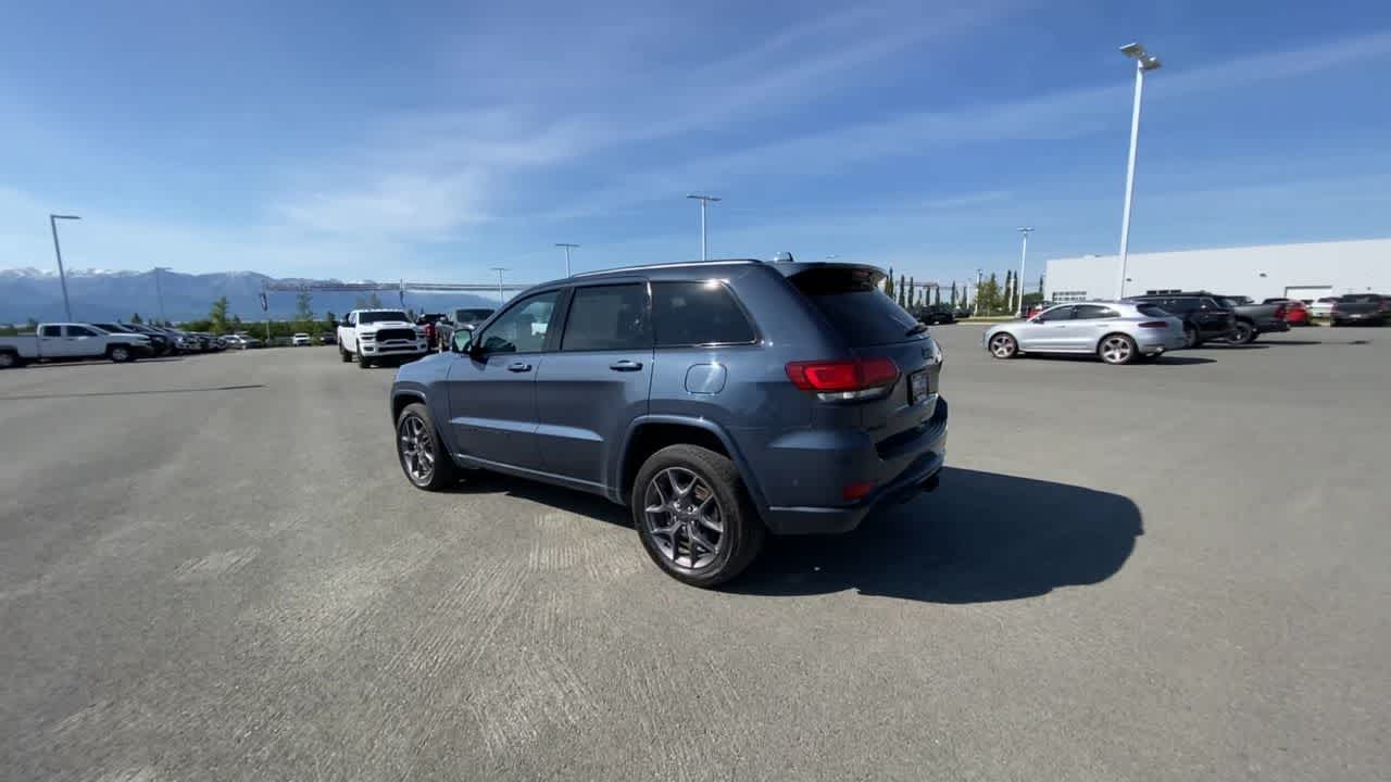 Thumbnail: 2021 Jeep Grand Cherokee - 9