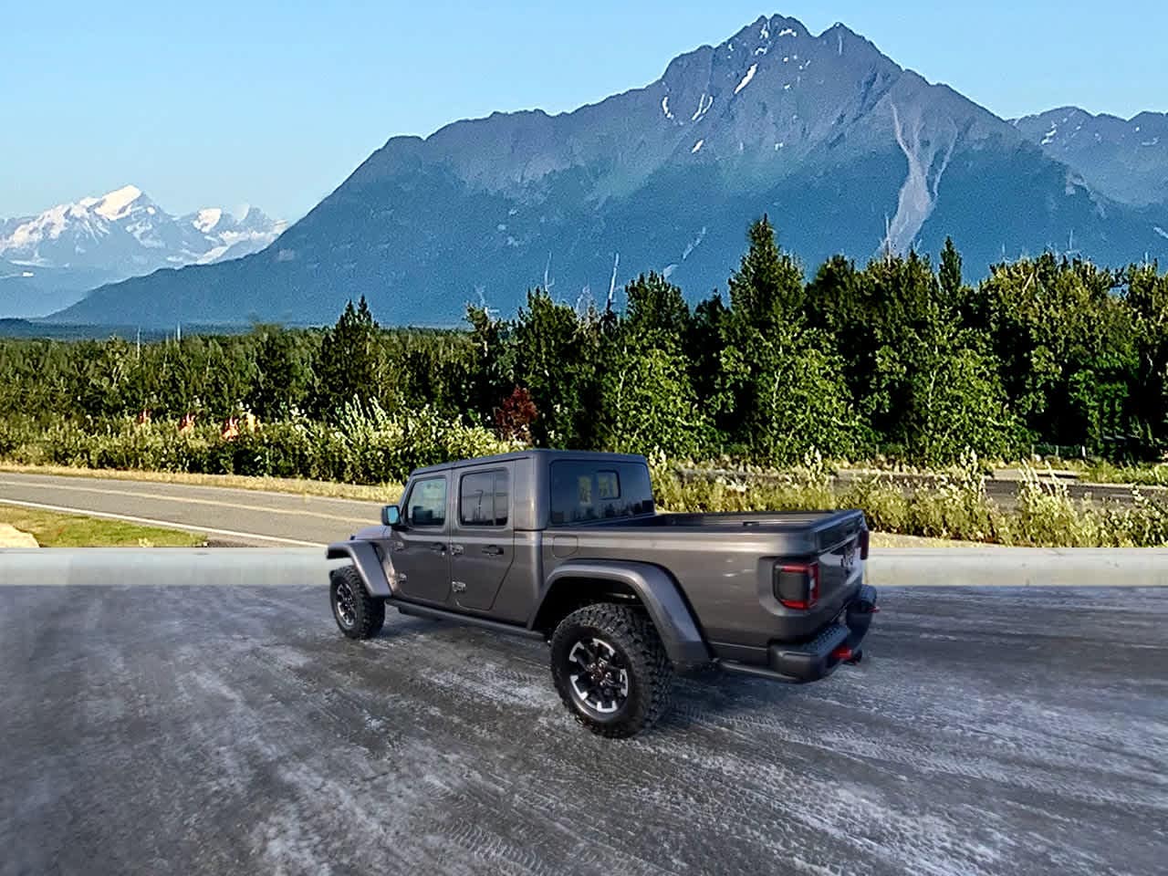 Thumbnail: 2026 Jeep Gladiator - 3