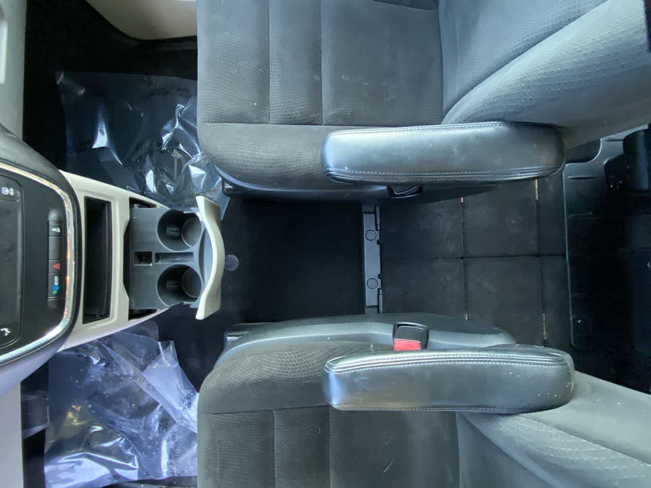 Thumbnail: 2015 Dodge Grand Caravan - 20