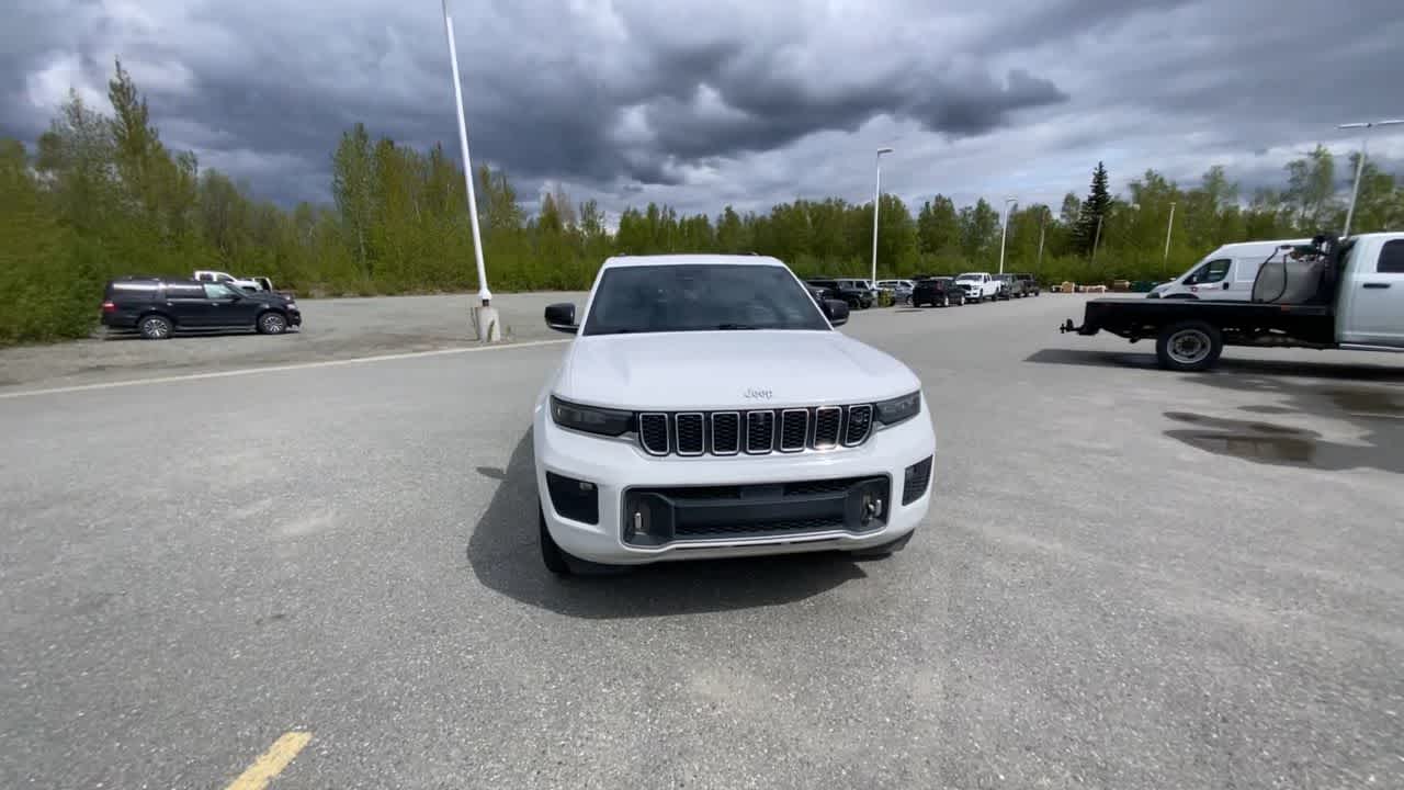 Thumbnail: 2023 Jeep Grand Cherokee - 8