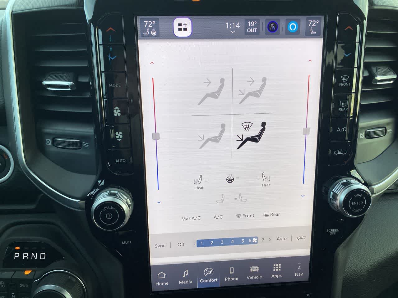 Thumbnail: 2026 RAM 1500 - 19