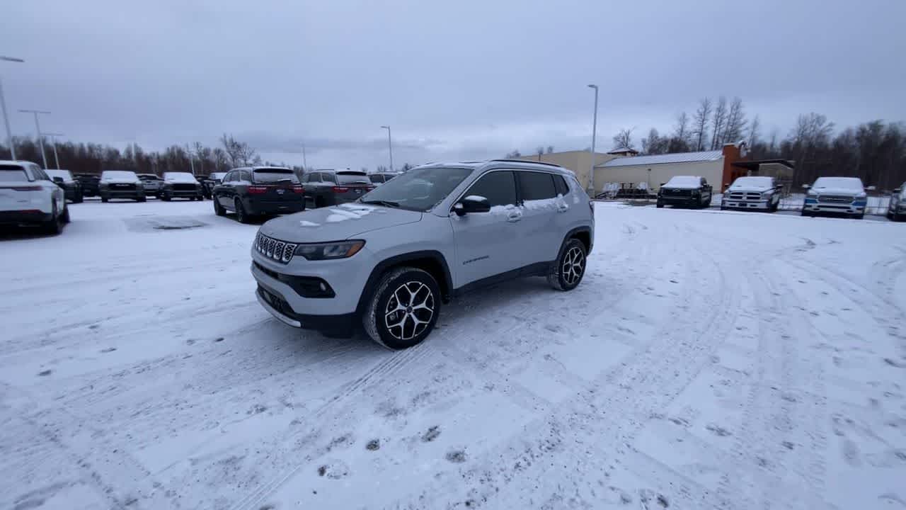 Thumbnail: 2026 Jeep Compass - 9