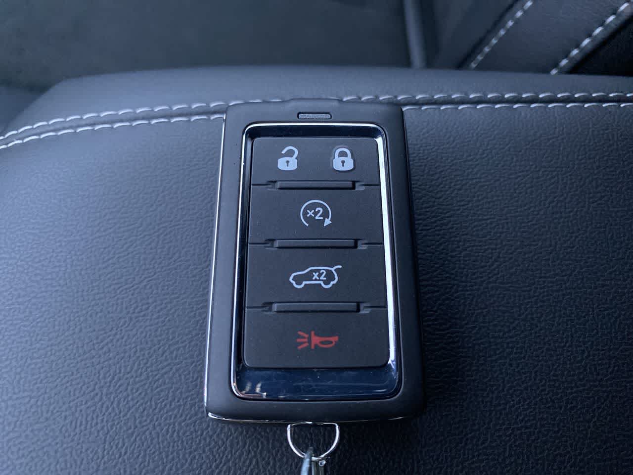 Thumbnail: 2025 Jeep Grand Cherokee - 18