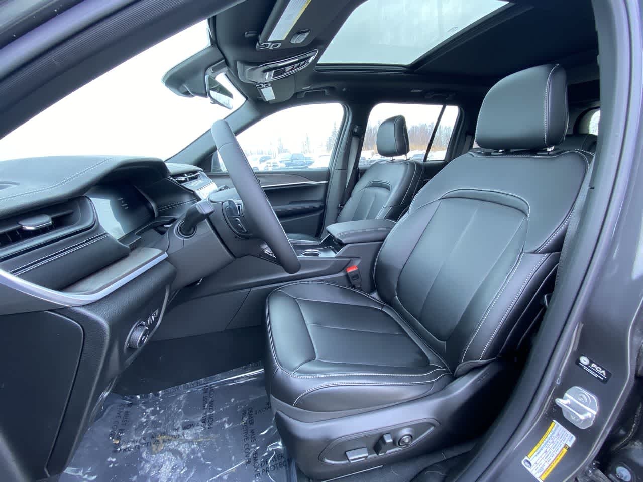 Thumbnail: 2026 Jeep Grand Cherokee - 11