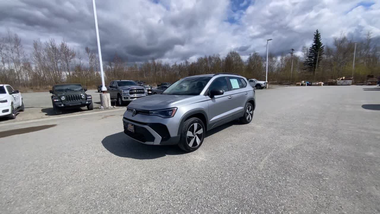 Thumbnail: 2025 Volkswagen Taos - 9
