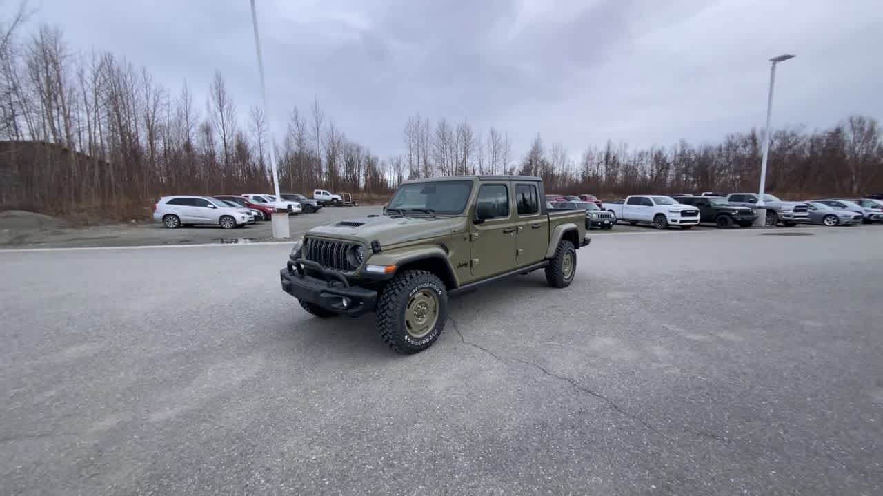 Thumbnail: 2026 Jeep Gladiator - 4