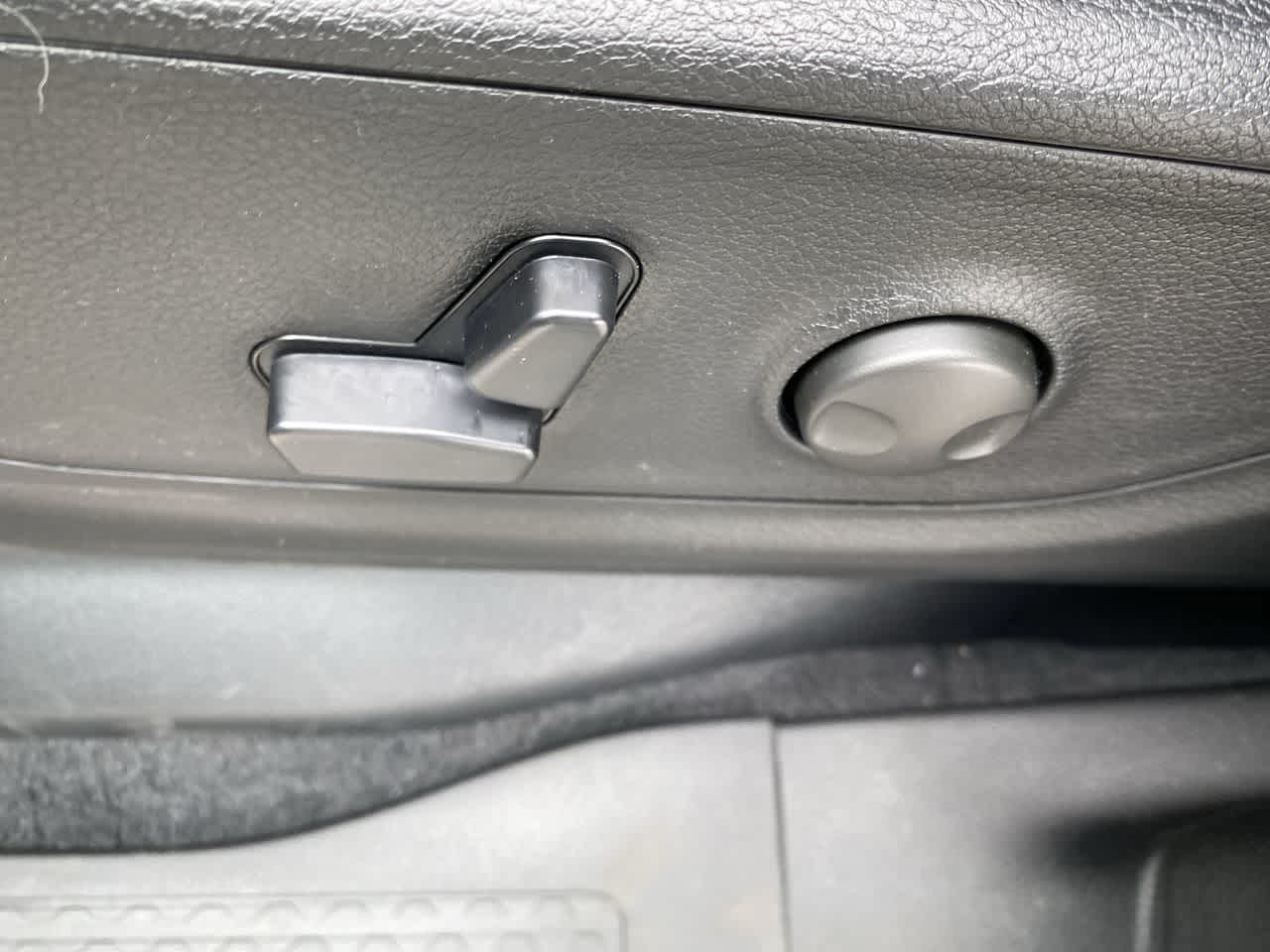 Thumbnail: 2026 RAM 1500 - 18