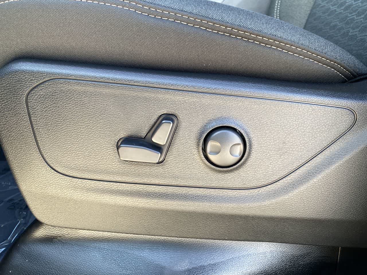 Thumbnail: 2026 RAM 1500 - 12