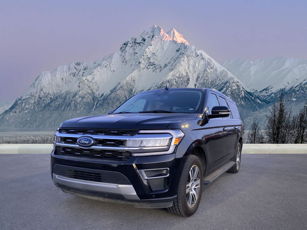 2024 Ford Expedition Limited's photo