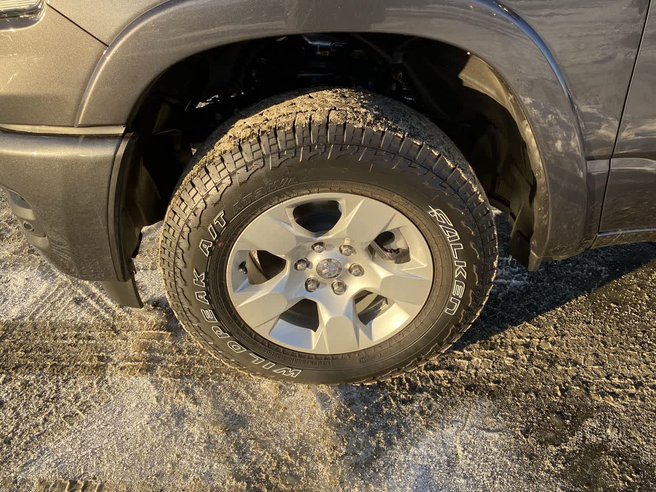 Thumbnail: 2026 RAM 1500 - 10